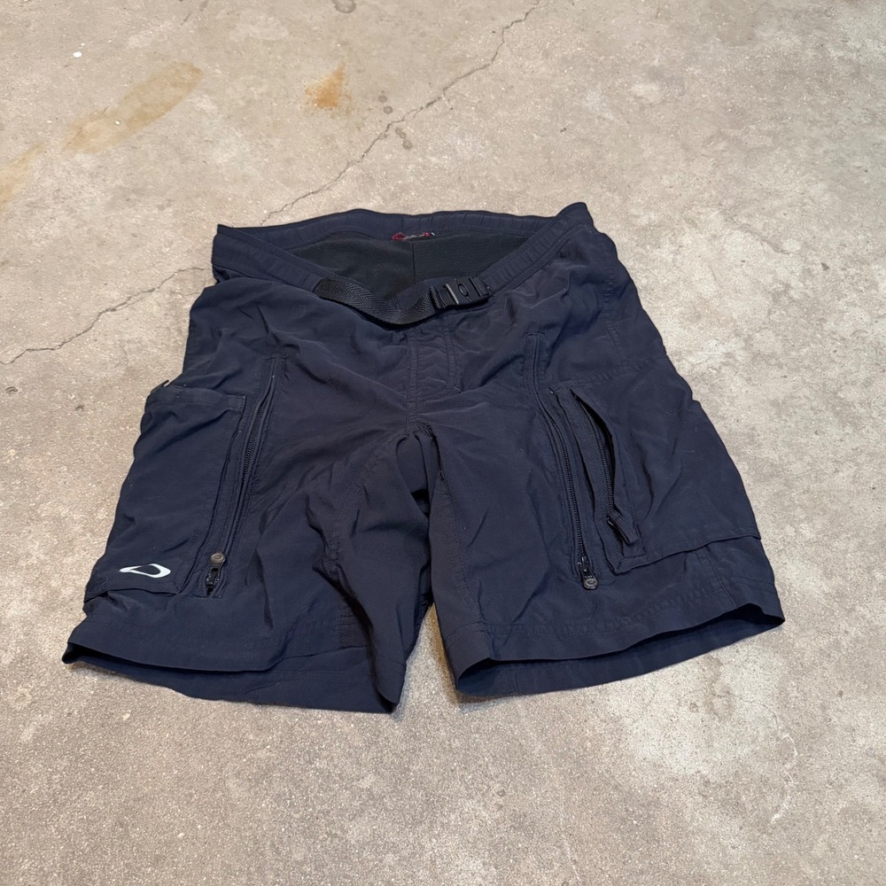Oakley Mountain Bike Shorts Mens 30 Black Padded Liner Cargo Pockets Belted